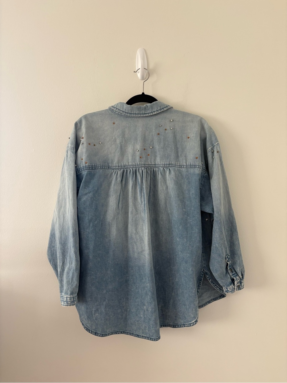 Pilcro The Bo Boyfriend Button Down Medium Petite - Picture 4 of 6